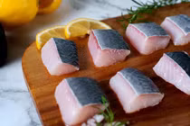 Món sushi cá tra. Ảnh Internet