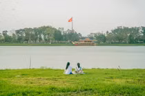 Góc ven sông Hương “đẹp như phim” khiến dân mạng sửng sốt