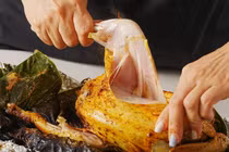 Về miền Tây thưởng thức gà ‘ăn mày’ đặc sản lạ níu chân du khách