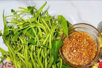 Mukbang gây sốt, mực ống tăng giá và khan hiếm hàng