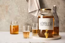 Kombucha tốt cho gan nhưng 5 nhóm người này tuyệt đối tránh