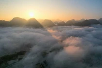 Chạm mây trên đỉnh Nà Lay, ngắm trọn thung lũng Bắc Sơn từ trên cao