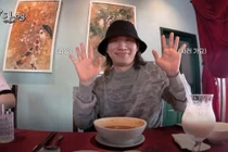 Daesung (Big Bang) mê chả giò, sinh tố và heo quay Việt