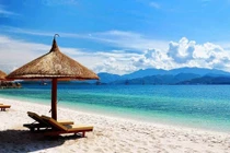 Những bãi biển giúp du khách 'trốn đông' khi đến Đà Nẵng