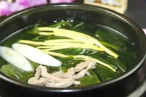 Thanh lọc cơ thể, bổ thận với canh ngưu bàng rong biển