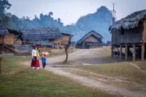 Về Bản Tà Phình ngắm mùa xuân mộc mạc của người Mông ở Sơn La