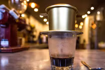 3 bí quyết pha cà phê để không 'vô hiệu hóa' polyphenol