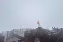 Fansipan rét -3 độ C, băng giá phủ trắng 'nóc nhà Đông Dương'