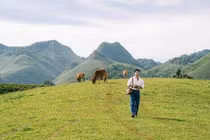 Suối Bon Sơn La điểm đến mới cho dân mê check-in, cắm trại giữa mây trời