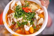 Huế mùa mưa không chỉ đẹp mà còn níu chân du khách bởi những món ăn dân dã