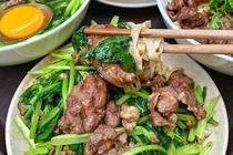 Bí quyết nấu ba món xào Việt Nam lọt top 100 món ngon thế giới