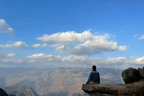 View - Chiều bình yên ở Lô Lô Chải chốn nghỉ chân giữa núi rừng hùng vĩ | Báo Tri thức và Cuộc sống - TIN TỨC PHỔ BIẾN KIẾN THỨC 24H