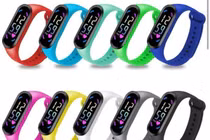 Vòng đeo tay đo nhịp tim 18.000 đồng: Có đáng tin cậy?