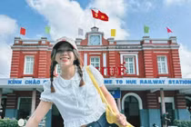 Nhiều du khách chọn đi tàu một chiều, sau đó ở lại khám phá thành phố và quay về bằng phương tiện khác. Tuy nhiên, cũng có không ít người chọn hình thức du lịch “tàu trong ngày” – sáng đi từ Huế vào Đà Nẵng, chiều quay lại, vừa đủ thời gian để thưởng thức một bữa trưa bên sông Hàn, dạo quanh chợ Hàn hay check-in cầu Rồng, sau đó thong thả trở về cố đô khi hoàng hôn buông nhẹ trên đèo. Ảnh hinsama19th