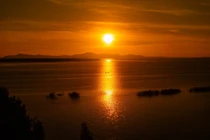 Bình minh trên hồ Dầu Tiếng hút khách yêu thiên nhiên