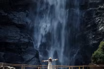 Háng Tề Chơ thác nước hoang sơ níu chân du khách ưa khám phá