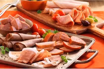 Ăn sáng đúng cách giúp kiểm soát axit uric, phòng ngừa gout