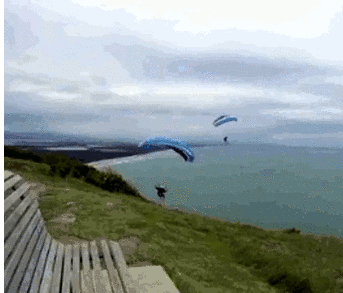 Vào ghế ngồi nào.