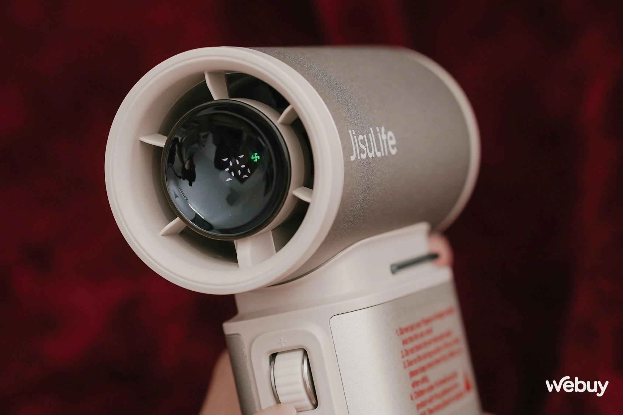 Giá hơn triệu, quạt cầm tay "xịn nhất thị trường" có đáng tậu? 