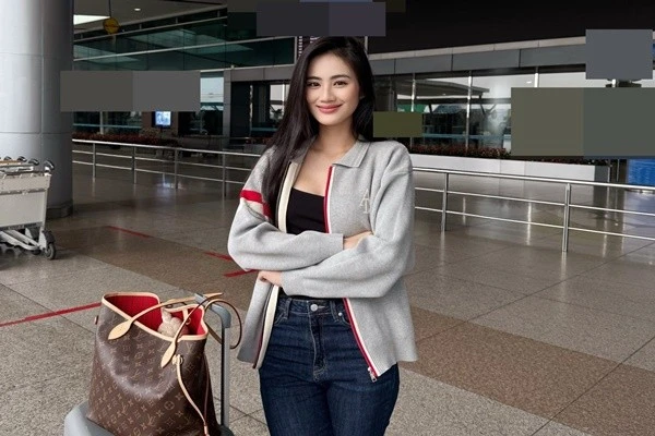 Hoa hậu Ý Nhi trở lại Úc tiếp tục du học