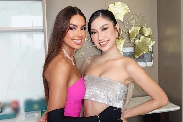 Hoa hậu Phương Linh gợi cảm, đọ sắc mỹ nhân Brazil ở Miss Cosmo 2025