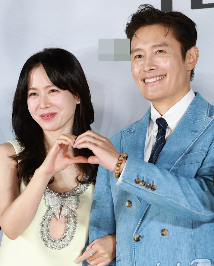 Trước No other choice, Lee Byung Hun tham gia nhiều bộ phim Hàn Quốc và Hollywood như Iris, Addicted, GI Joe: The rise of the cobra,Terminator genisys. Ảnh: Phụ Nữ Mới.
