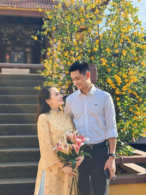 Theo Vietnamnet, Đức Thắng quyết định không công tác trong ngành công an để chuyển sang kinh doanh, làm quản lý công việc cho Bảo Thanh. Ảnh: FB Đức Thắng.