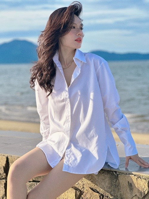Trâm Anh sở hữu vóc dáng gợi cảm. Ảnh: FB Trâm Anh.