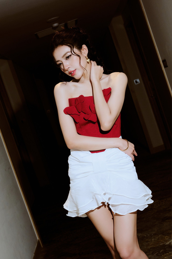 Đa tài, lại xinh đẹp, Lamoon ngày càng tỏa sáng ở Em xinh say hi 2025. Ảnh: FB Lamoon.