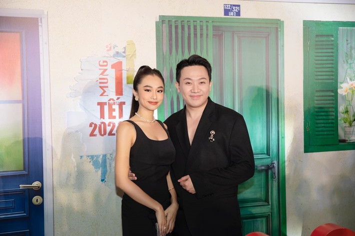 Đại diện Ngân Hòa mới đây chia sẻ trên Znews, nữ diễn viên phát hiện bị suy thận mạn giai đoạn 3, thiếu máu và viêm gan khi thăm khám vào tháng 5/2023. Đến tháng 2/2025, khi tái khám , bác sĩ kết luận căn bệnh suy thận mạn của cô đã ở giai đoạn cuối, phải ghép thận. Hiện tại, Ngân Hòa còn gặp khó khăn về kinh tế. Trước hoàn cảnh của Ngân Hòa, nhiều nghệ sĩ như Trấn Thành, Trần Nghĩa…kêu gọi mọi người chung tay giúp đỡ nữ diễn viên. Ảnh: FB Ngân Hòa.