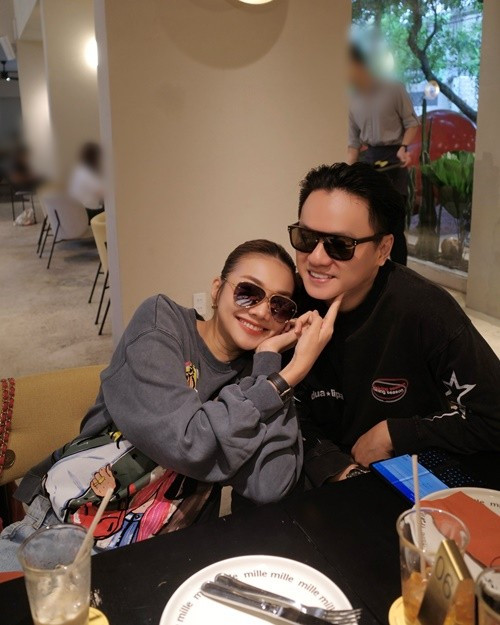 Vợ chồng Thanh Hằng thường xuyên ra ngoài hẹn hò, đi du lịch cùng nhau. Ảnh: FB Thanh Hằng.