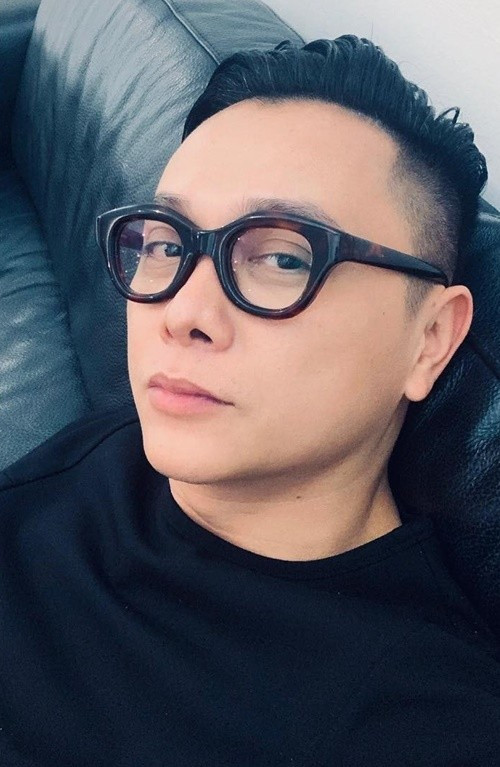 “Tôi muốn được tận hưởng cuộc sống này một cách trọn vẹn nhất”, nam thiết kế bày tỏ. Ảnh: Tiền Phong.