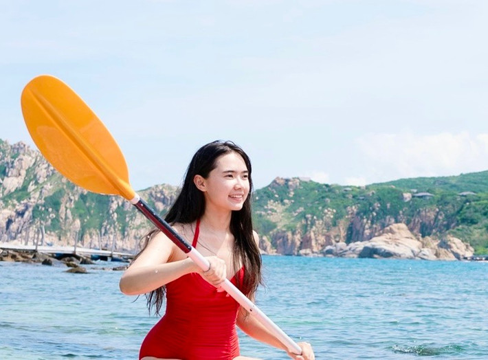 “Bông hồng lai” lần hiếm hoi diện áo tắm khoe vóc dáng gợi cảm. Ảnh: FB Juliet Bảo Ngọc.