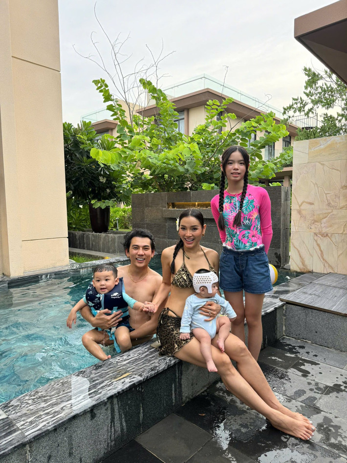 Tổ ấm nhỏ của vợ chồng Phương Trinh Jolie luôn ngập tràn tiếng cười. Ảnh: FB Lý Bình.