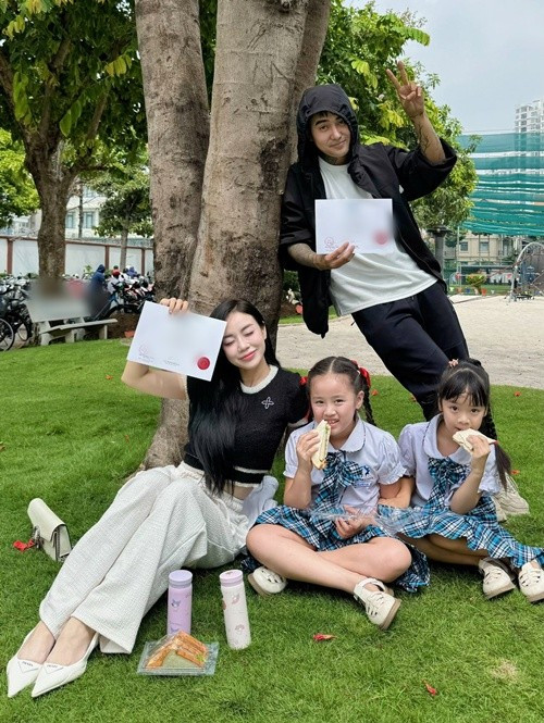 Đạt G chia sẻ về mối quan hệ với các con gái của Bảo Ngọc: "Vào vai người ba thì không khó nhưng làm người ba tốt, ba đã sửa cả trăm". Ảnh: FB Bảo Ngọc.