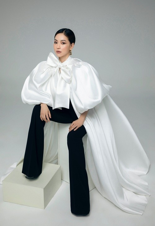 Nữ doanh nhân luôn cố gắng nâng cao, trau dồi các kiến thức xã hội, chuyên môn, kết nối, chia sẻ với gia đình, các con, mọi người xung quanh. Ảnh: Người Đưa Tin.