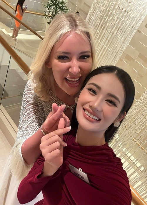 Chuyên trang sắc đẹp Global Beauties dường như không đánh giá cao đại diện Việt Nam. Hiện tại, Ý Nhi vắng mặt trong bảng dự đoán top 20 của Global Beauties.