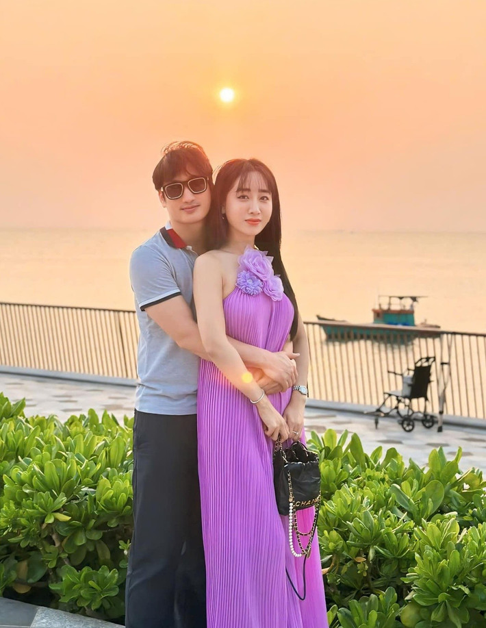 Thùy Anh nhắn nhủ Ngọc Quỳnh: "Hứa từ nay dù bận mấy 1 tuần 1 lần dành thời gian đi chơi riêng với anh nhé".
