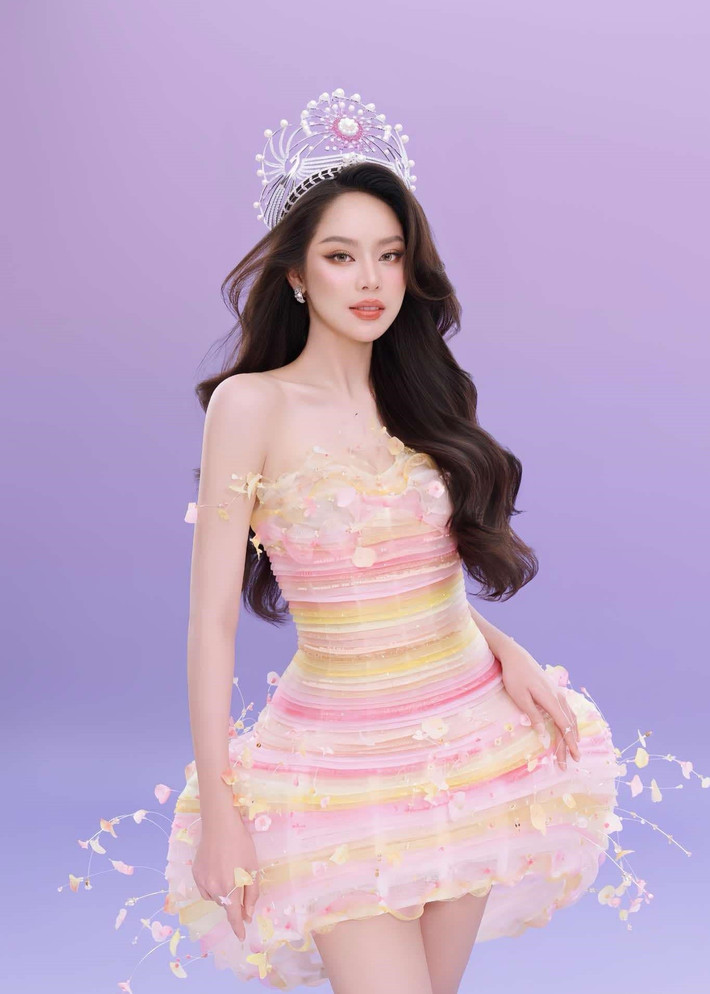 Mỗi năm, chuyên trang sắc đẹp Missosology đều tổ chức cuộc bầu chọn Timeless Beauty (Tạm dịch: Vẻ đẹp vượt thời gian) để tìm ra hoa hậu đẹp nhất trong năm sau khi mùa hoa hậu quốc tế kết thúc. Mới nhất, Missosology đã công bố kết quả vòng cuối cùng của Vẻ đẹp vượt thời gian 2024. Trong danh sách, Thanh Thủy - Hoa hậu Quốc tế 2024 lọt top 10. Ảnh: FB Thanh Thủy.