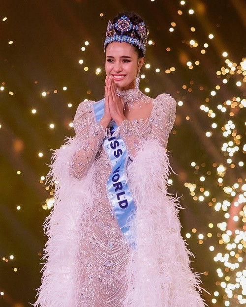 Opal Suchata Chuangsri đánh bại hơn 100 thí sinh khác để giành vương miện Miss World 2025 - Hoa hậu Thế giới 2025 vào tối ngày 31/5 tại Ấn Độ. Ảnh: Missosology.