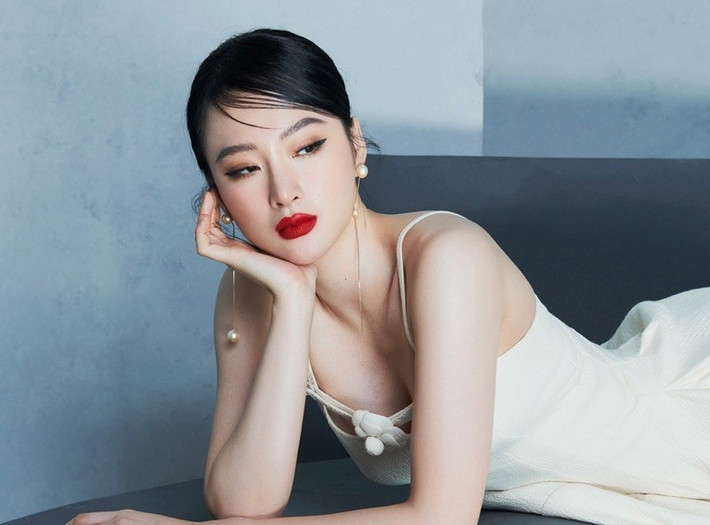 Angela Phương Trinh ngày nhỏ đáng yêu. Khi trưởng thành, cô sở hữu nhan sắc gợi cảm, trẻ trung. Ảnh: Angela Phương Trinh.
