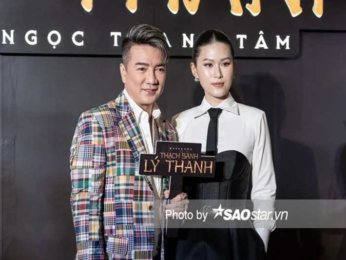 Ngọc Thanh Tâm từng phủ nhận khi vướng tin đồn là mẹ của con trai Đàm Vĩnh Hưng. "Lúc đầu tôi có bực, sau tôi thấy mắc cười vì trong thời gian mà Polo nằm trong bụng mẹ thì tôi vẫn đi làm, vẫn quay YouTube, TikTok, tôi vẫn làm nội dung, tôi quay phim... thì không biết mọi người nghĩ tôi mang lúc nào. Nhưng sau 1 thời gian họ thấy không đúng thì câu chuyện nó trôi qua thôi", cô cho biết. Ảnh: Saostar.
