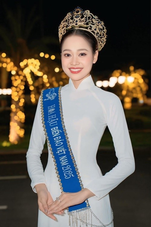 Mỹ Linh hiện tại cao 1m70, có số đo ba vòng 80-65-96cm. Ảnh: FB Mỹ Linh.