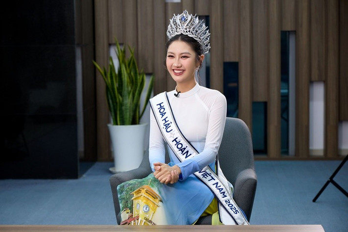 Phương Linh ghi điểm nhờ phong thái điềm tĩnh. Ảnh: FB Nguyễn Hoàng Phương Linh.