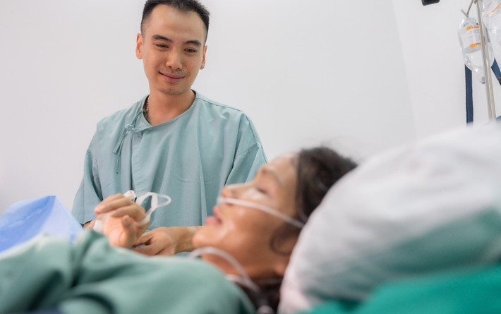 H'hen Niê nhắn nhủ chồng: "Cảm ơn anh đã bên cạnh em". Ảnh: FB H'hen Niê.