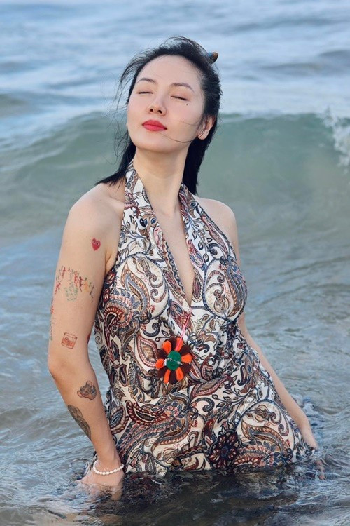 Phương Linh thăng hạng nhan sắc sau nhiều năm ca hát. Ảnh: FB Phương Linh.