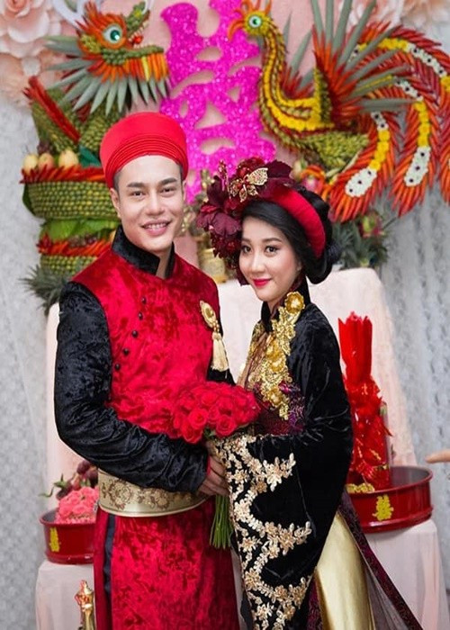 Quỳnh Quỳnh chiều chồng hết mức. Cô chăm miếng ăn, giấc ngủ cho Lê Dương Bảo Lâm, làm trợ lý, tài xế cho anh. Ảnh: FB Lê Dương Bảo Lâm.