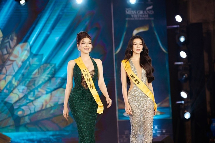 Hiện tại, cô là 1 trong 35 thí sinh vào chung kết Miss Grand Vietnam 2025.Ảnh: FB Lily Chen.