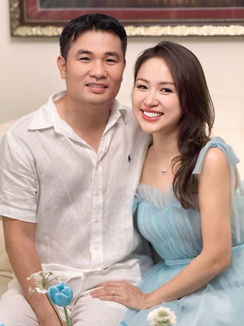 Nữ MC từng chia sẻ, cô là người độc lập tài chính. Ảnh: FB Vân Hugo.