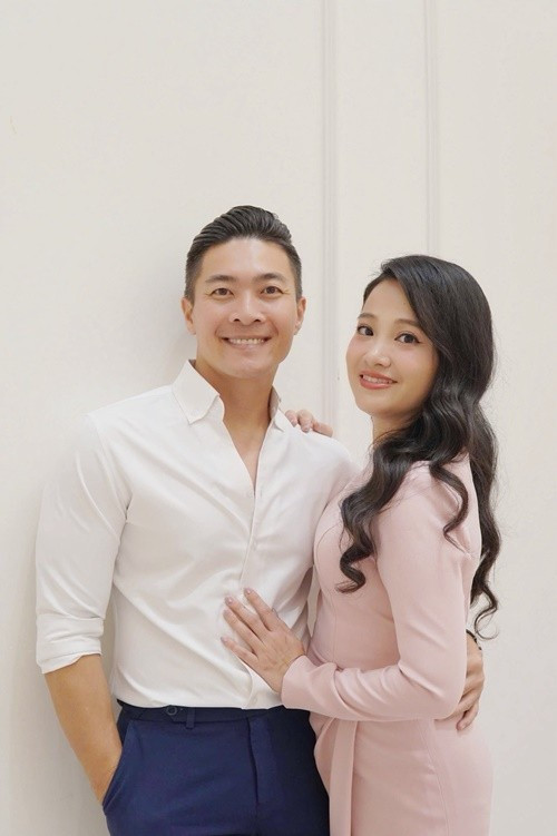 Theo Vietnamnet, sau khi kết hôn, Hồng Phượng chọn lùi lại phía sau, làm hậu phương cho Quốc Cơ. Ảnh: FB Quốc Cơ Hồng Phượng.